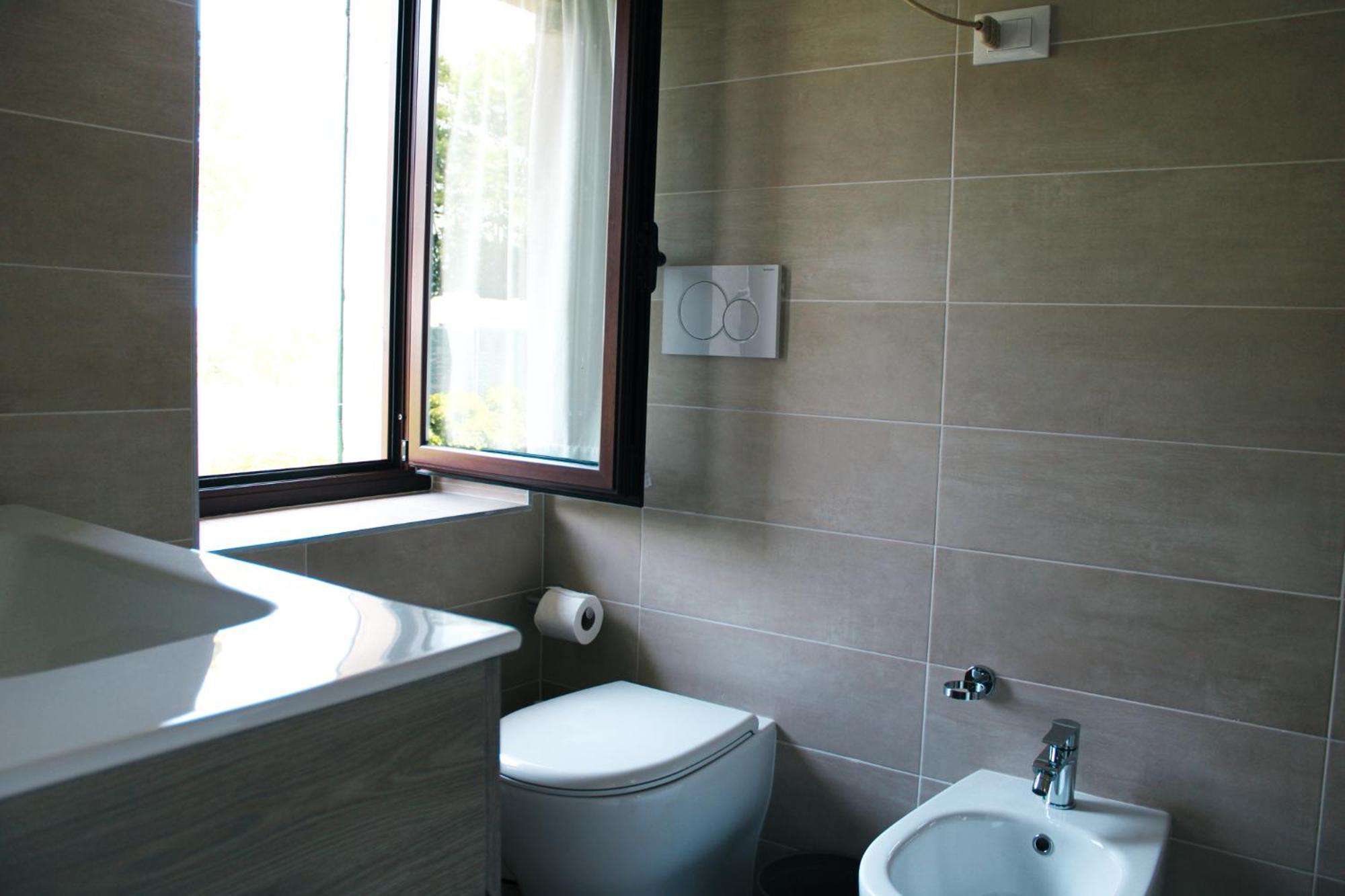 Camping La Rocca Manerba del Garda Exterior photo